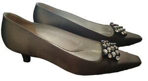 RENE MANCINI Paris Gray Satin Rhinestone 60's style Pumps 2" Heels 38 7.5 LOVELY